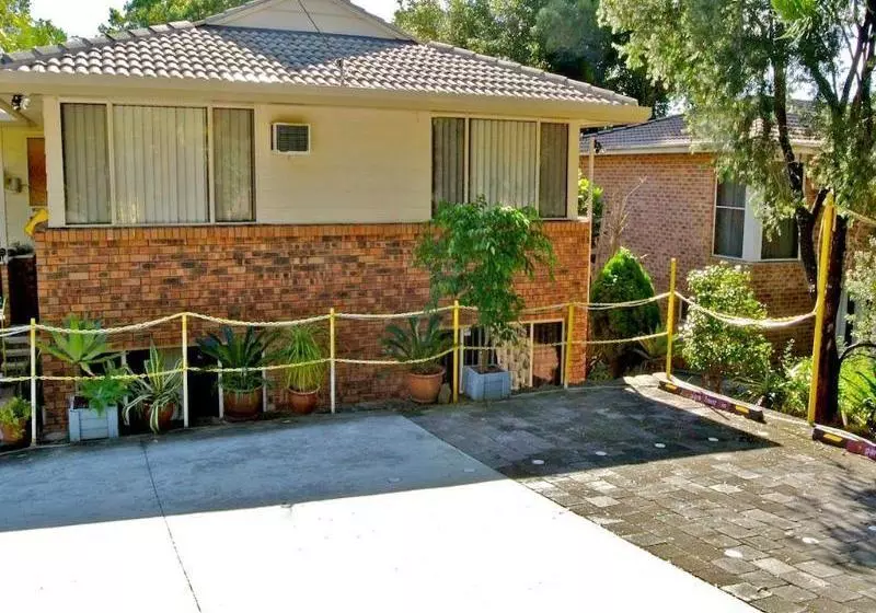 Отель Wombats Bed & Breakfast