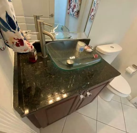 ペンション Guest Suite Private Entry In Miami Near Zoo Very Good For Couples, Business Travelers, Tourists