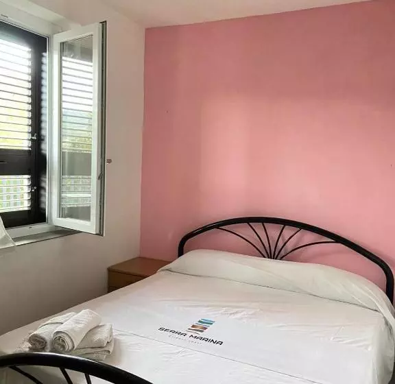 Serra Marina Rooms And Apartments