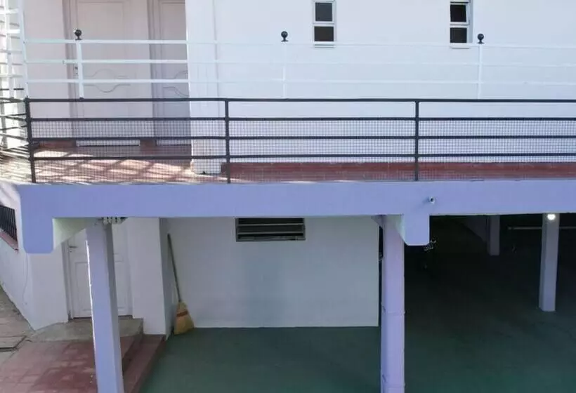 Wynwood Extreme Hostel