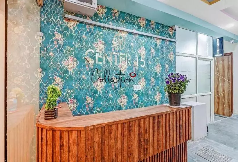 ホテル Collection O Centre 15