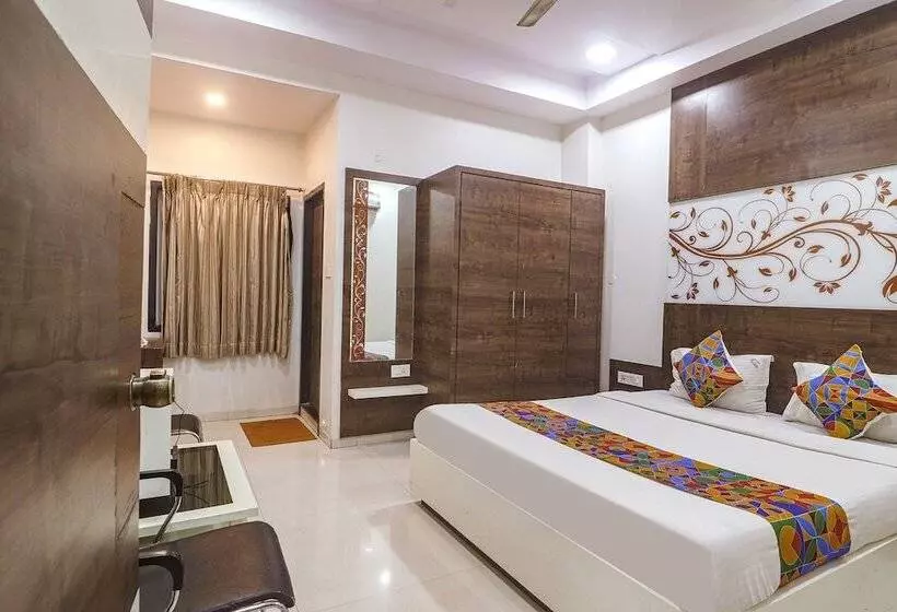 Fabhotel Ak Grand