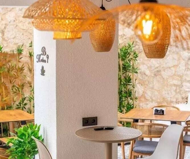 هتل Lupia Suites