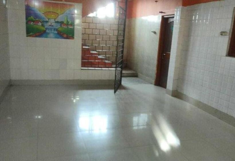 בית מלון כפרי Spot On 809788 Rounak