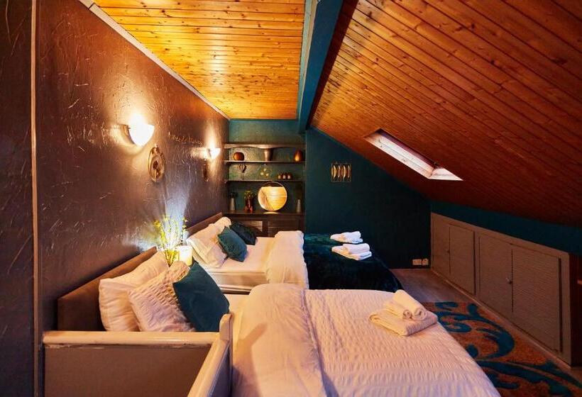 פנסיון Home Away From Home Entire 2 Bedroom House