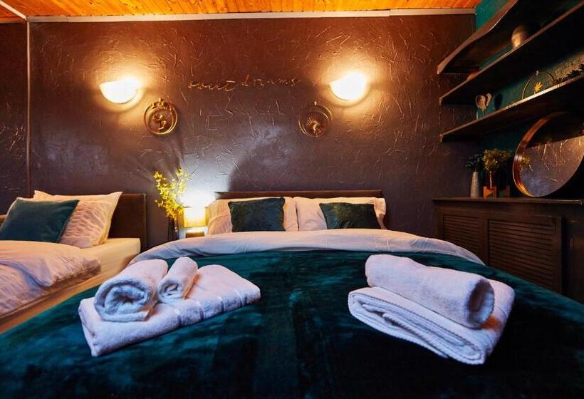 פנסיון Home Away From Home Entire 2 Bedroom House