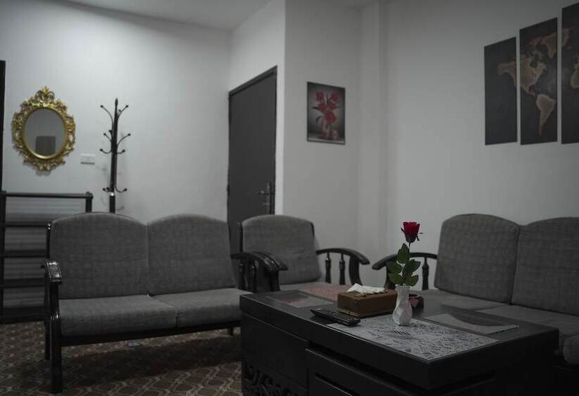 پانسیون Petra Triclinium Home