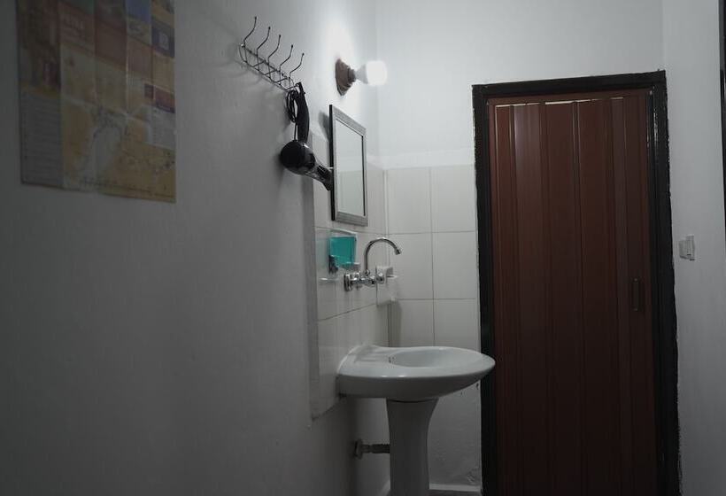 پانسیون Petra Triclinium Home