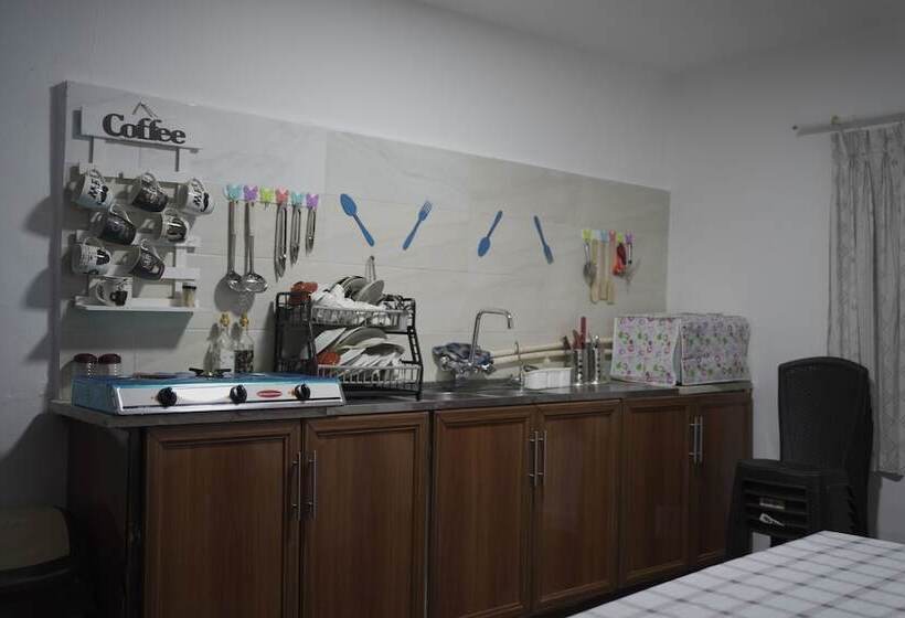 پانسیون Petra Triclinium Home