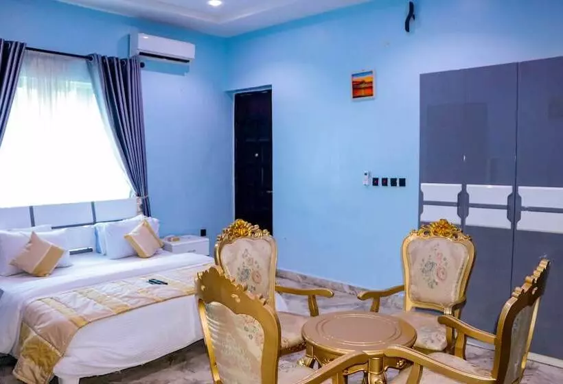 هتل Blue Line Apartments