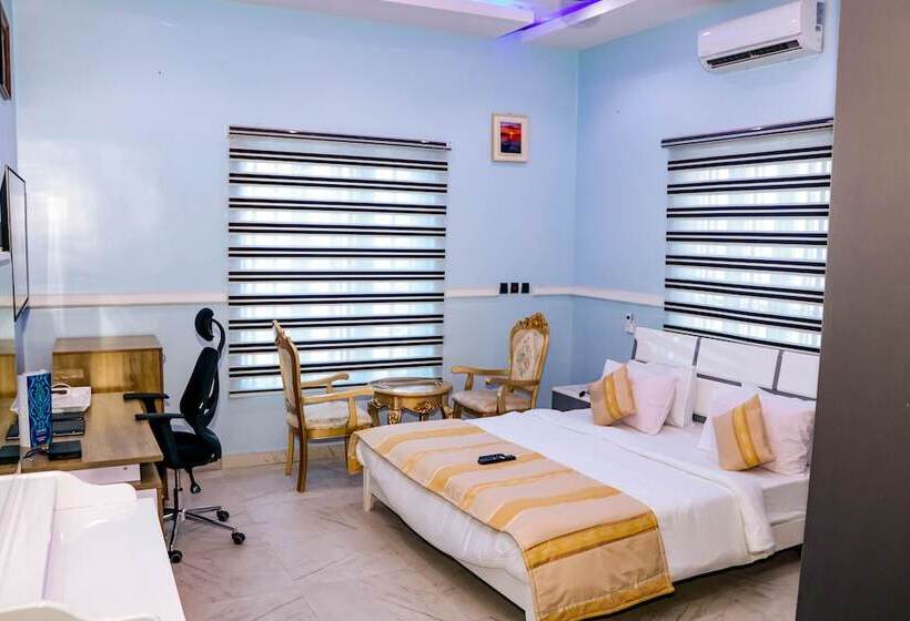 هتل Blue Line Apartments