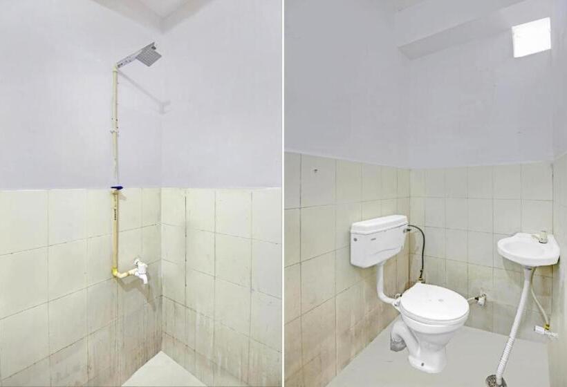 Flagship Hotel Royal 18