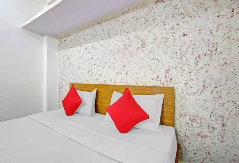 Flagship Hotel Royal 18