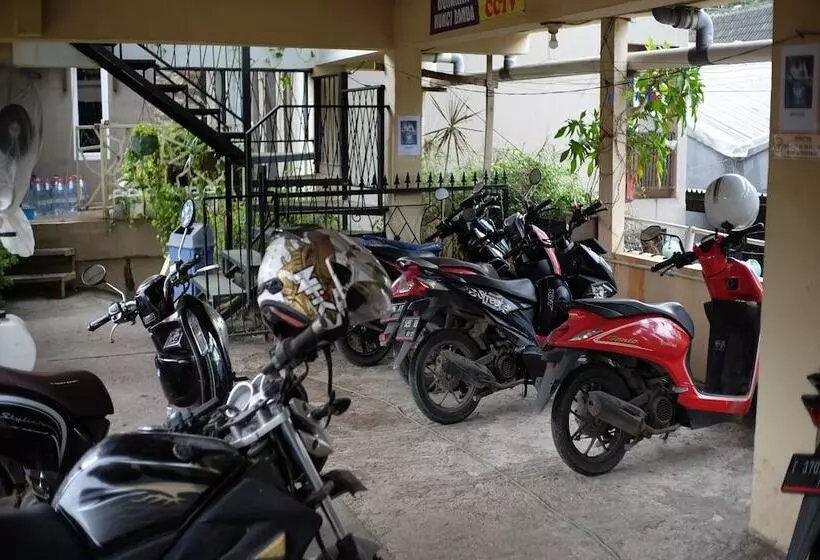 Hotelli Pondok Sabaraya Haji Juanda Cikampek Purwakarta