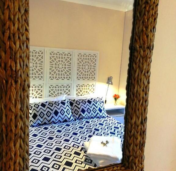 펜션 Cottage In Voëlklip Between Mountain And Sea