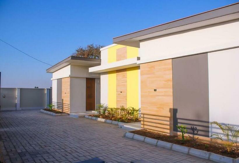 호스텔 Boston Apartments Dodoma