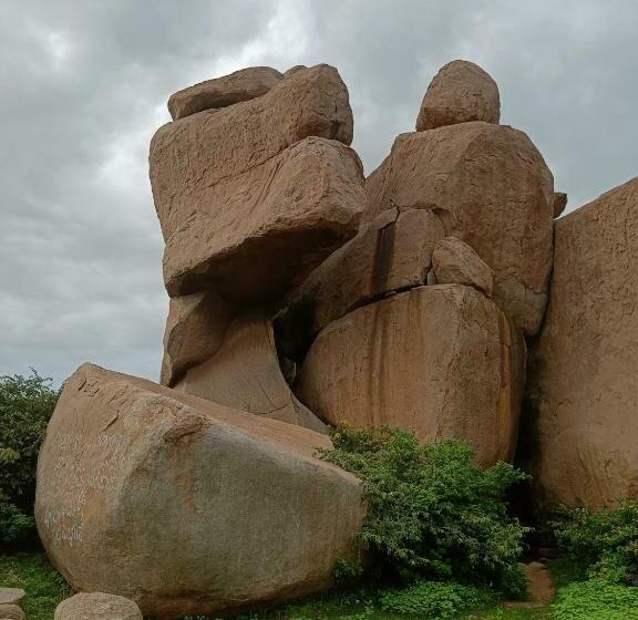 Hearthspacehampi, A Low Impact Backpackers Hostel