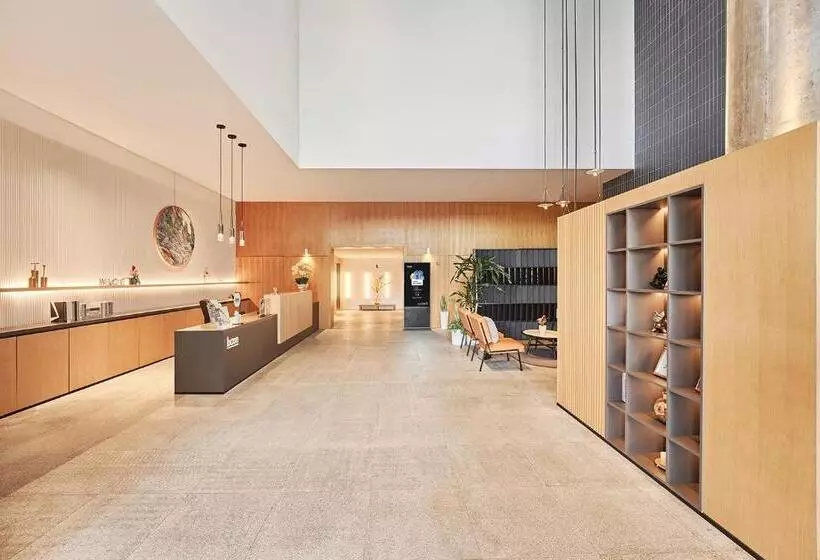 Base Shanghai Suhe Serviced Apartment, Near East Nanjing Road & People S Square