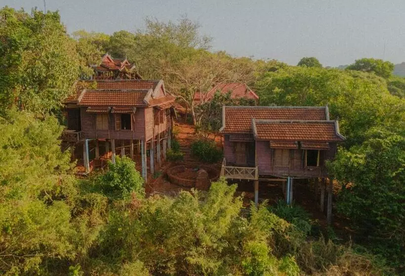 ベッドアンドブレックファースト Quiet Garden View Lodge&trekking