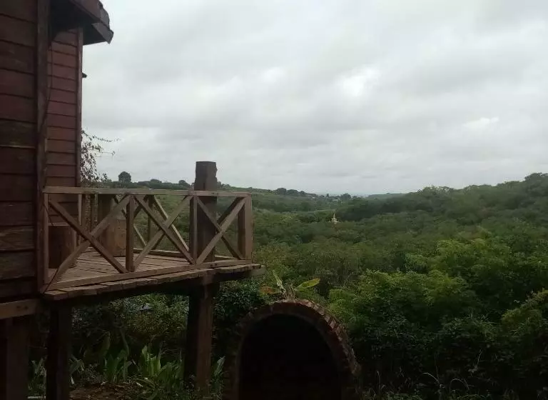 ベッドアンドブレックファースト Quiet Garden View Lodge&trekking