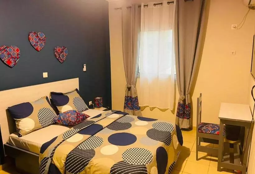 تختخواب و صبحانه Résidence Karamel Yaoundé Anguissa