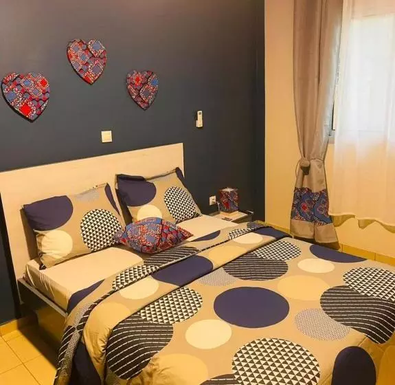 تختخواب و صبحانه Résidence Karamel Yaoundé Anguissa