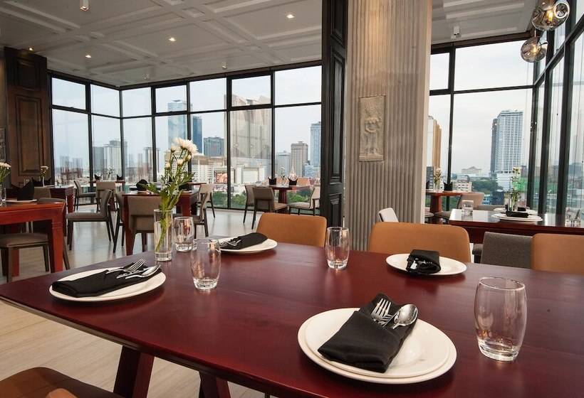 Glow Park Hotel Grand Royal Palace