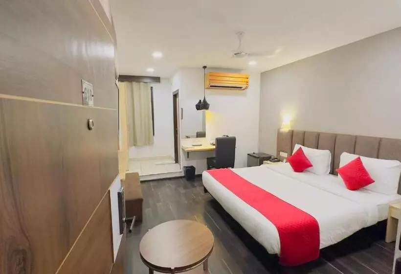 Hotelli Xenious Biz Ayaan Residency