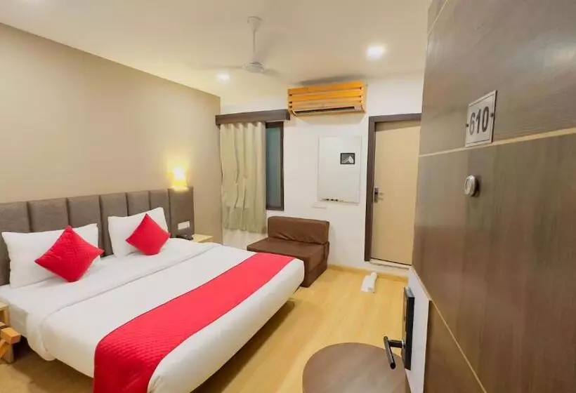 Hotelli Xenious Biz Ayaan Residency