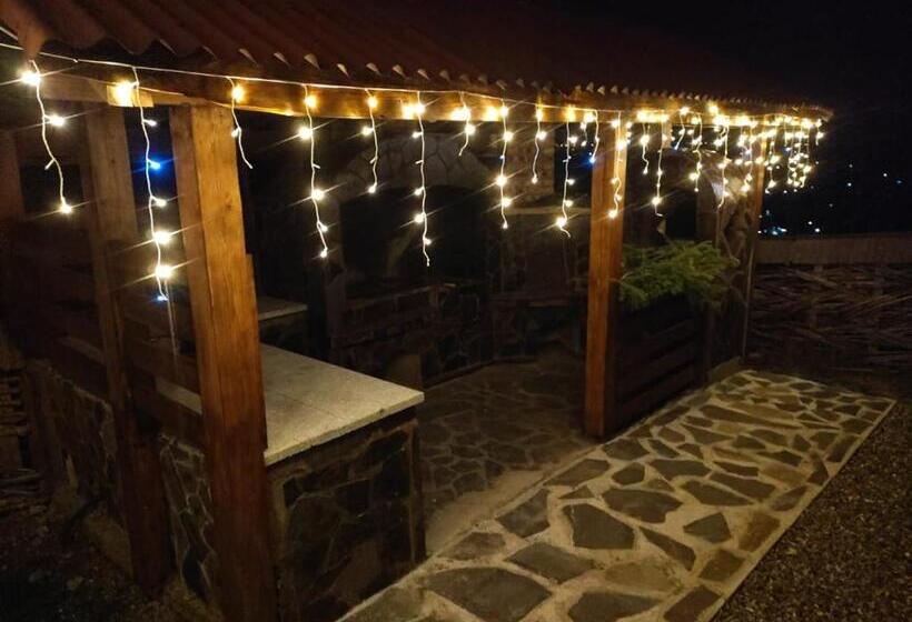 بنسيون Casa Din Deal