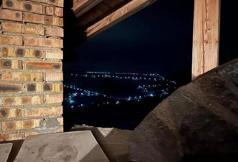 Majatalo Casa Din Deal