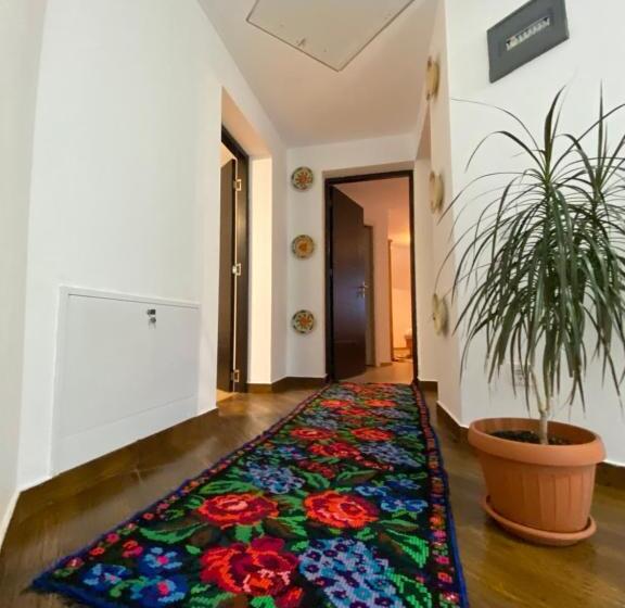 بنسيون Casa Din Deal