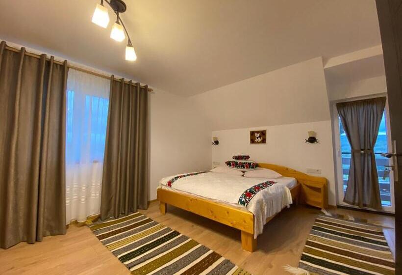 بنسيون Casa Din Deal