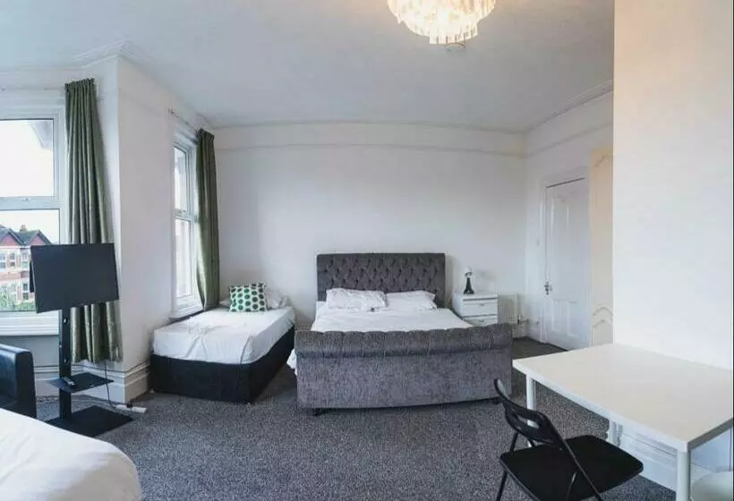 ユースホステル Howard House