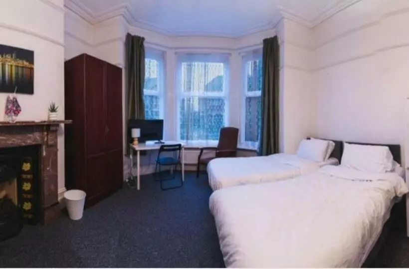 ユースホステル Howard House