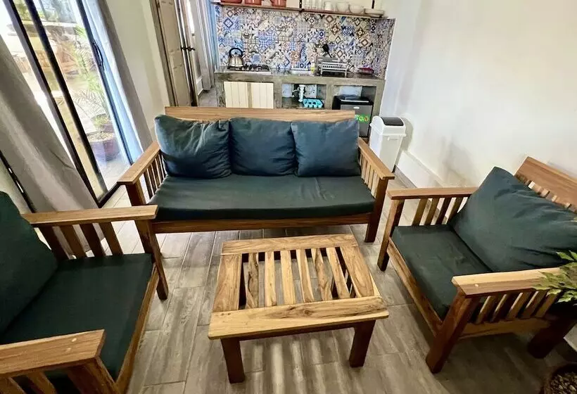 Aamiaismajoitus (B&B) Jakes On The Beach