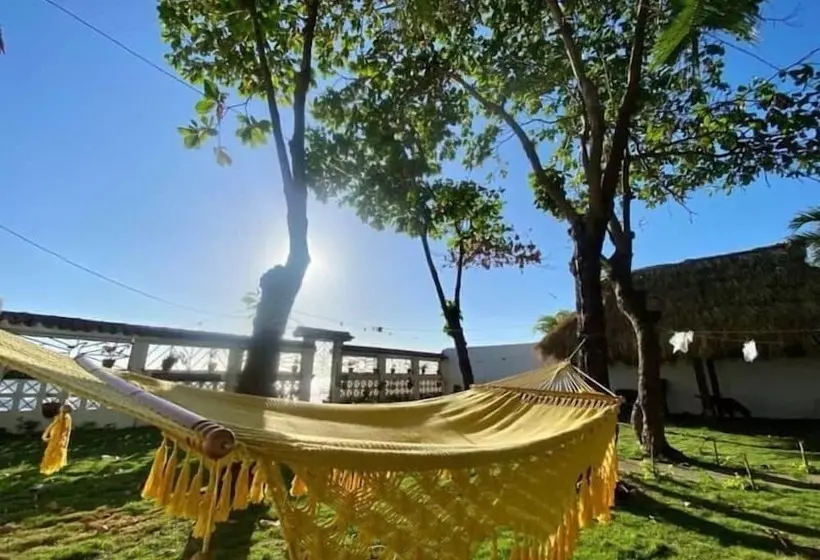 Aamiaismajoitus (B&B) Jakes On The Beach