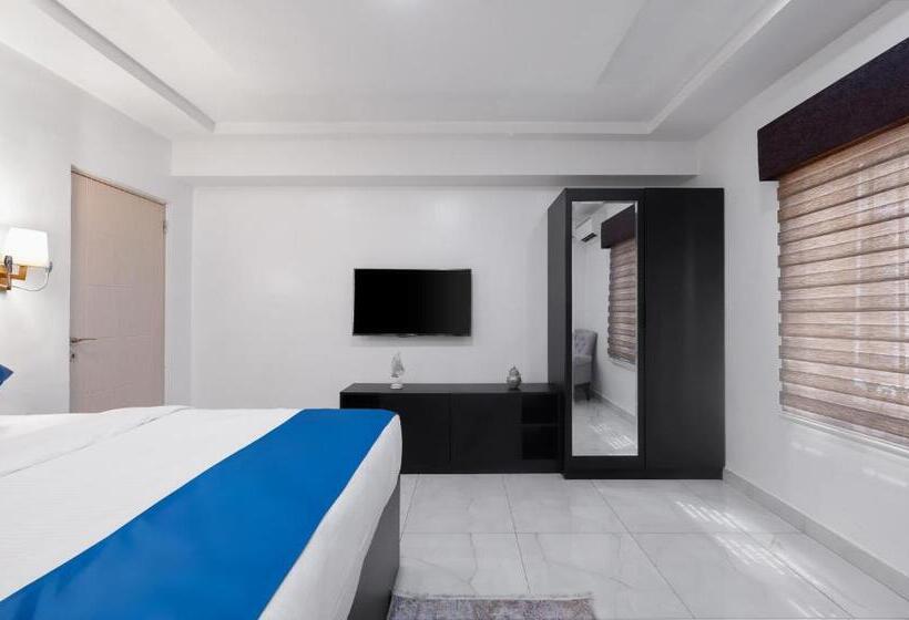 هتل Bkt Cribs Apartments & Suites