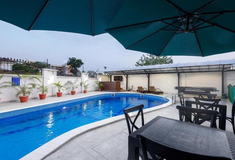 هتل Bkt Cribs Apartments & Suites