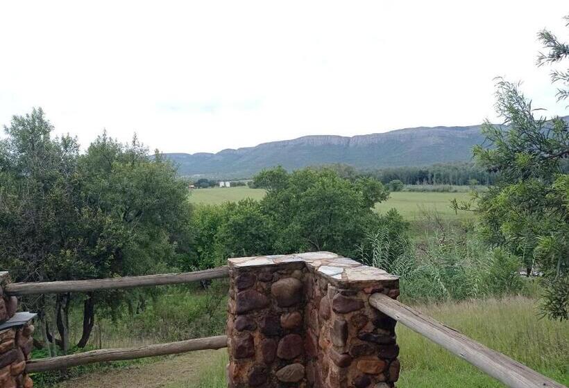 Отель Hollybrooke Adventure Farm