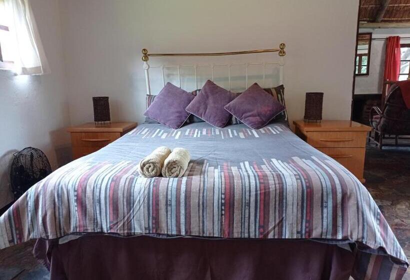 Отель Hollybrooke Adventure Farm