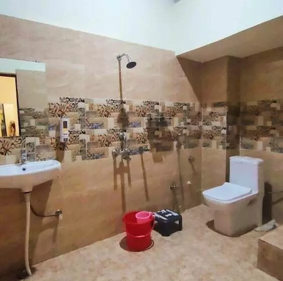 Hotelli Rudra Paradise