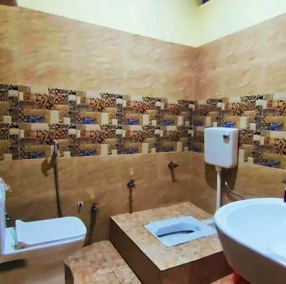 Hotelli Rudra Paradise