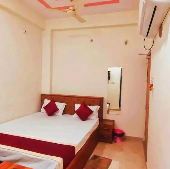 Hotelli Rudra Paradise