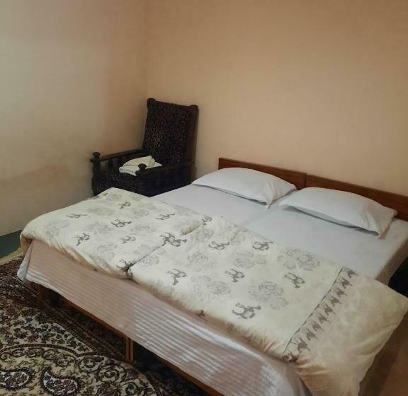 פנסיון Zara Nur Aleksandriya