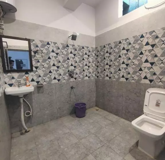 Spot On Hotel Kaushlendra Palace