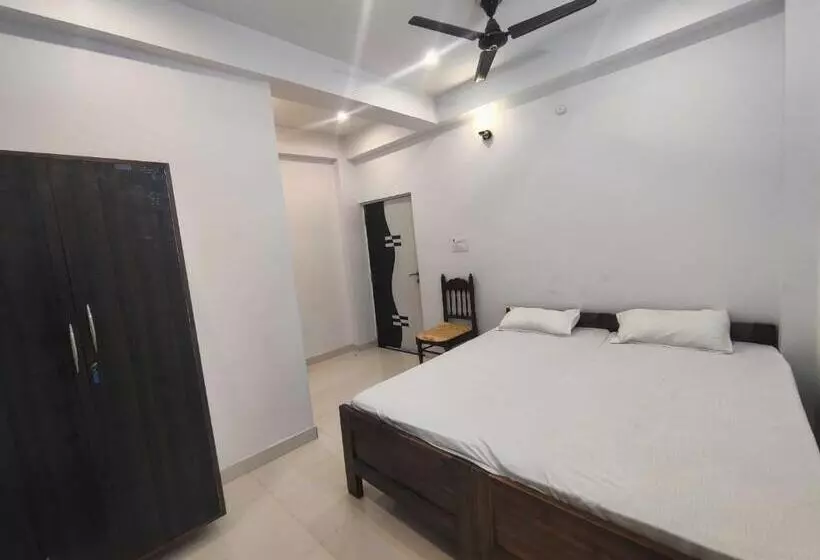 Spot On Hotel Kaushlendra Palace