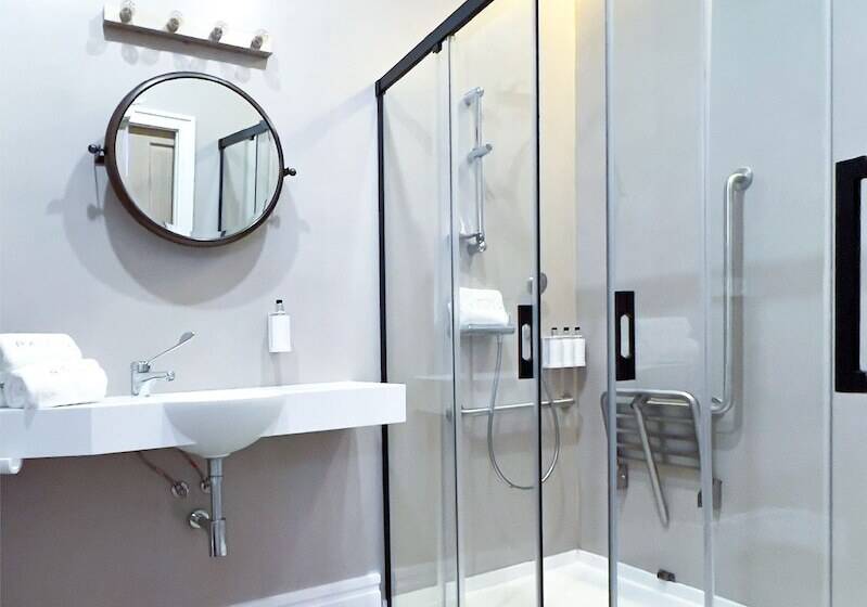 The Honest Hotel & Apartments