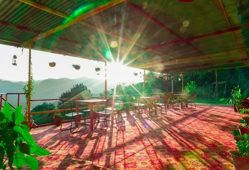 ユースホステル Ooncha Dana Living With Nature Home Stay & Cafe