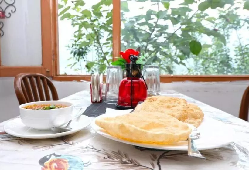 Hotelli Trimrooms Shubharambh Ayodhya